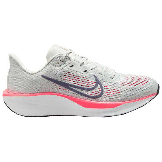 Nike Quest 6